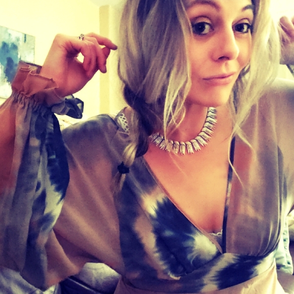 Meet your Posher, Erica - Picture 2 of 6